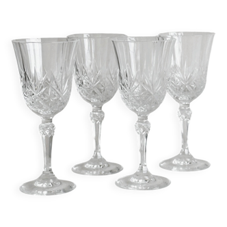 4 verres à vin en verre taillé vintage