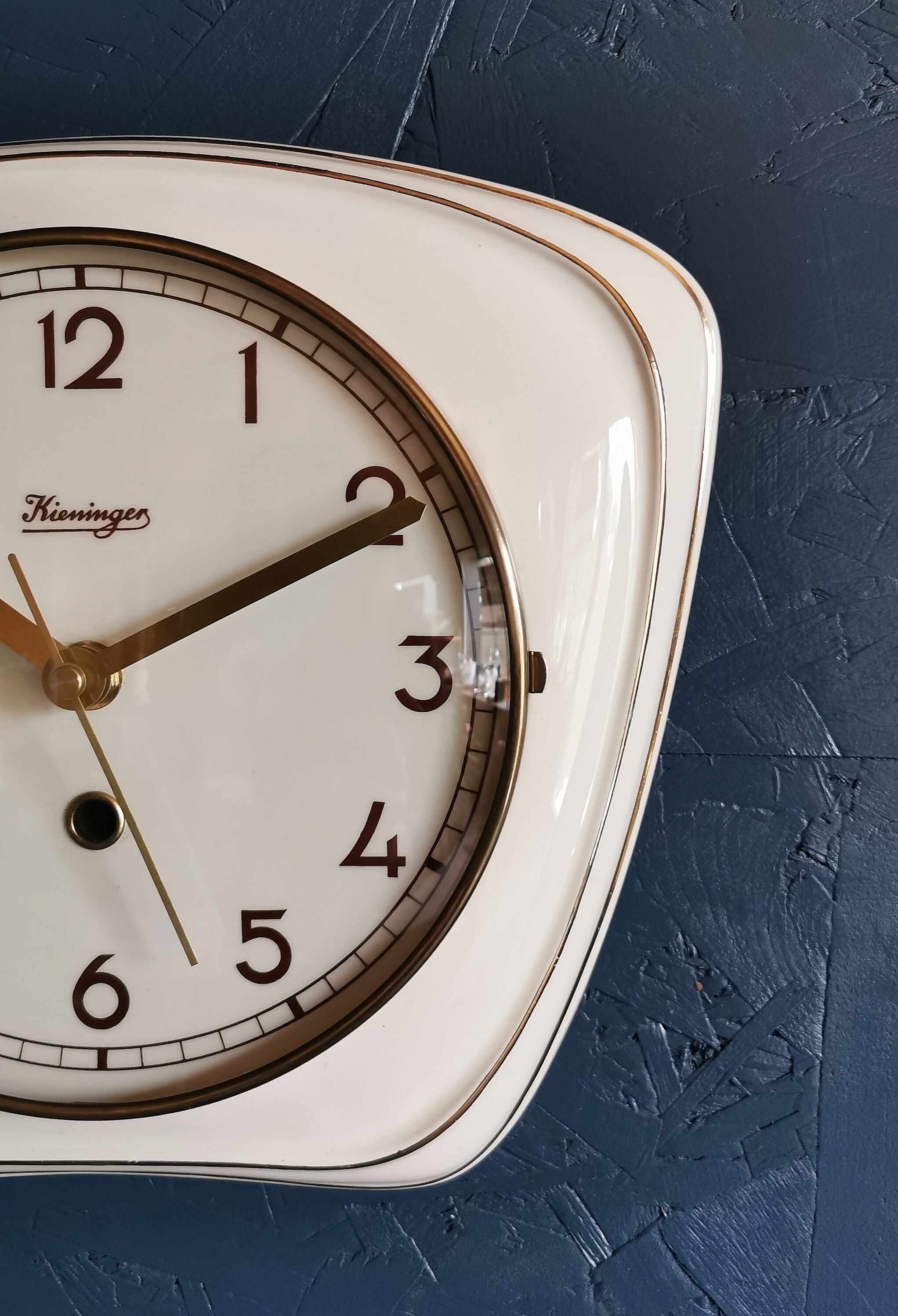 Vintage ceramic clock silent wall clock "Kieninger golden cream"