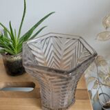 Vase en verre pressé