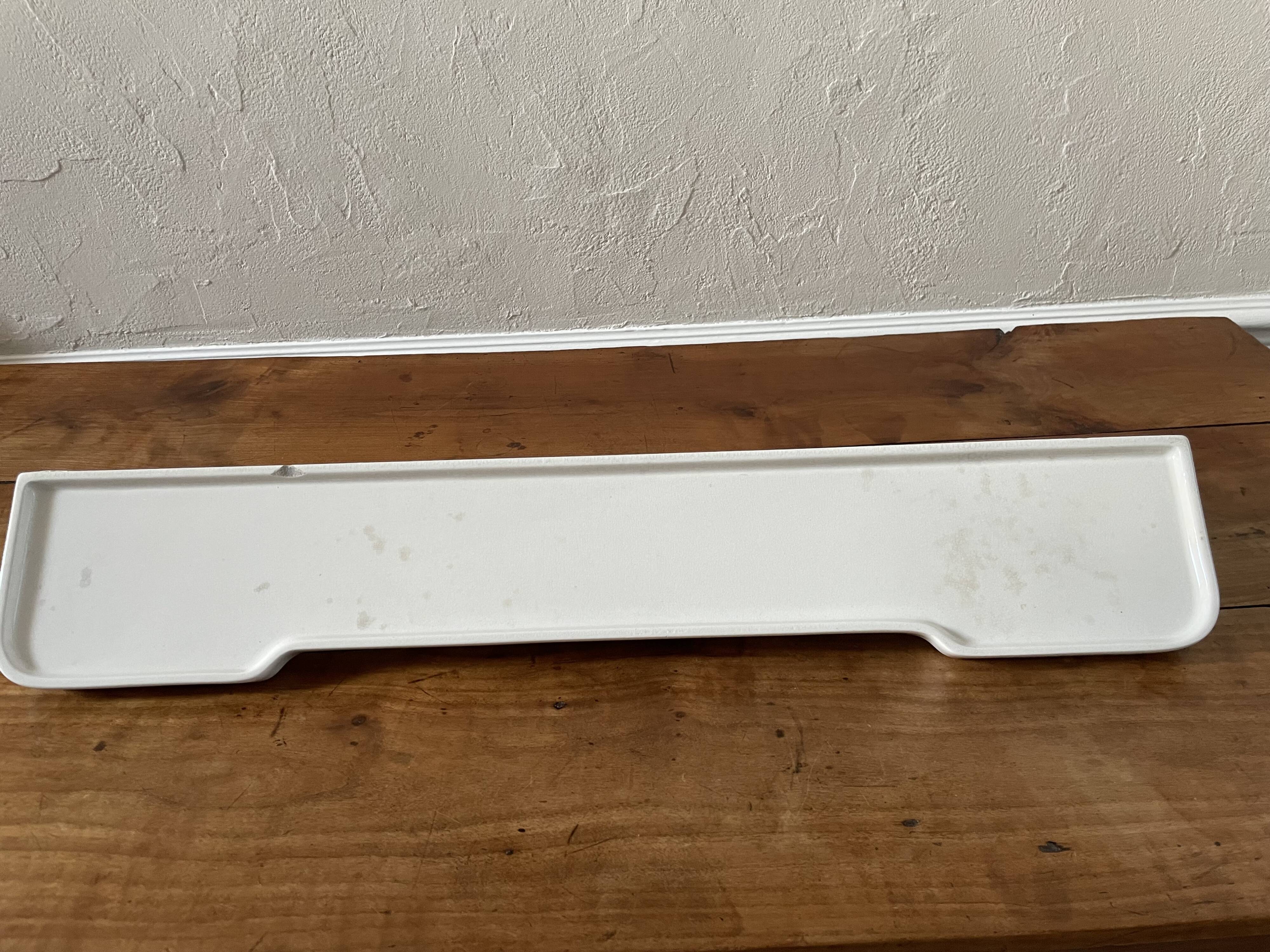 Bathroom shelf