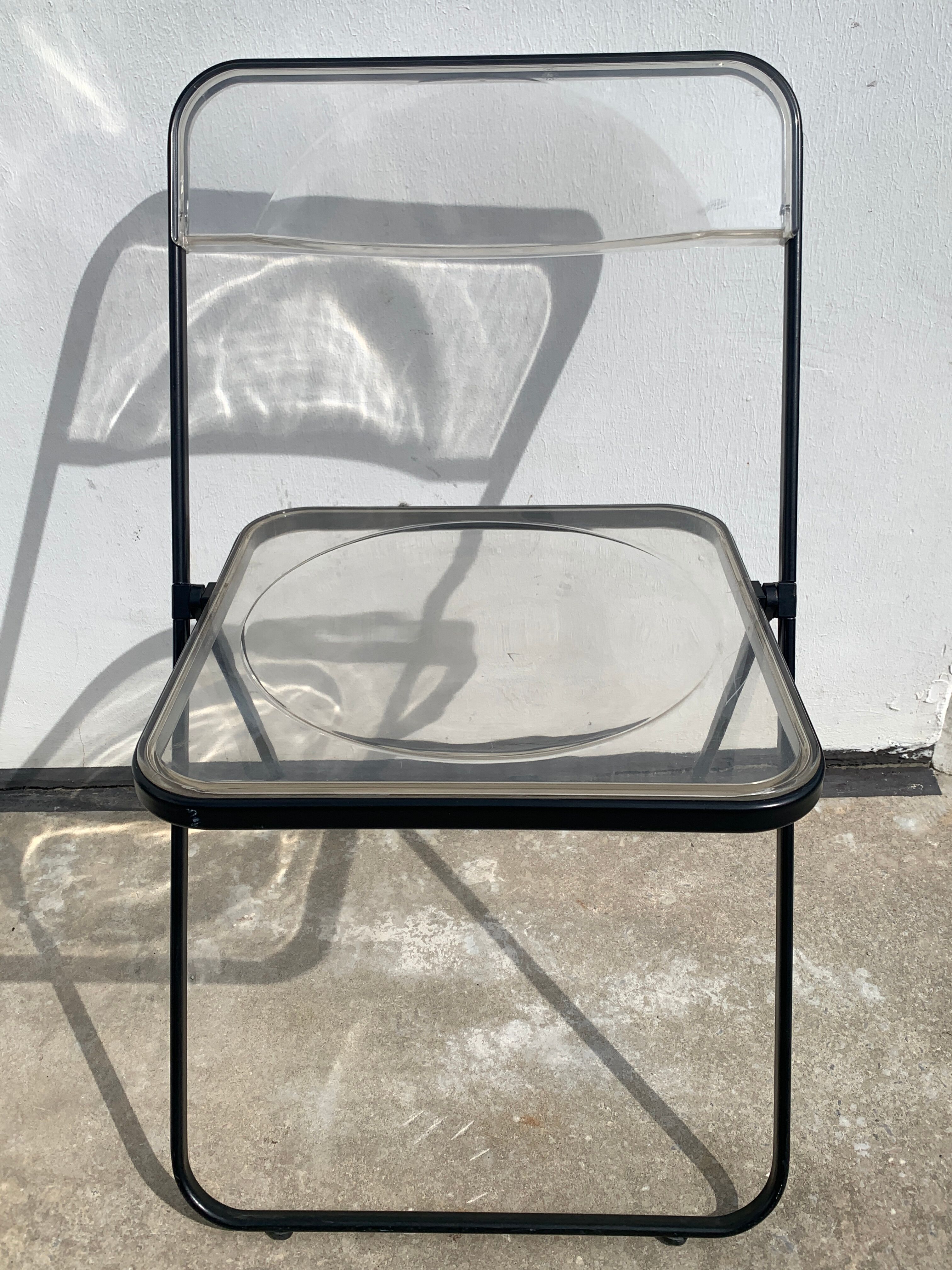 4 folding chairs design Stua Patent, 1970