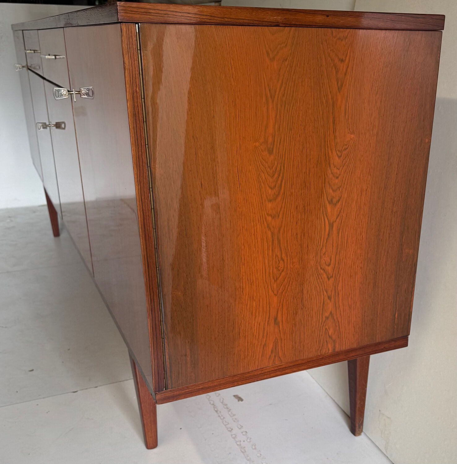 Scandinavian enfilade