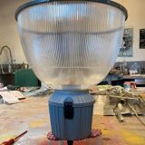 Industrial pendant lights