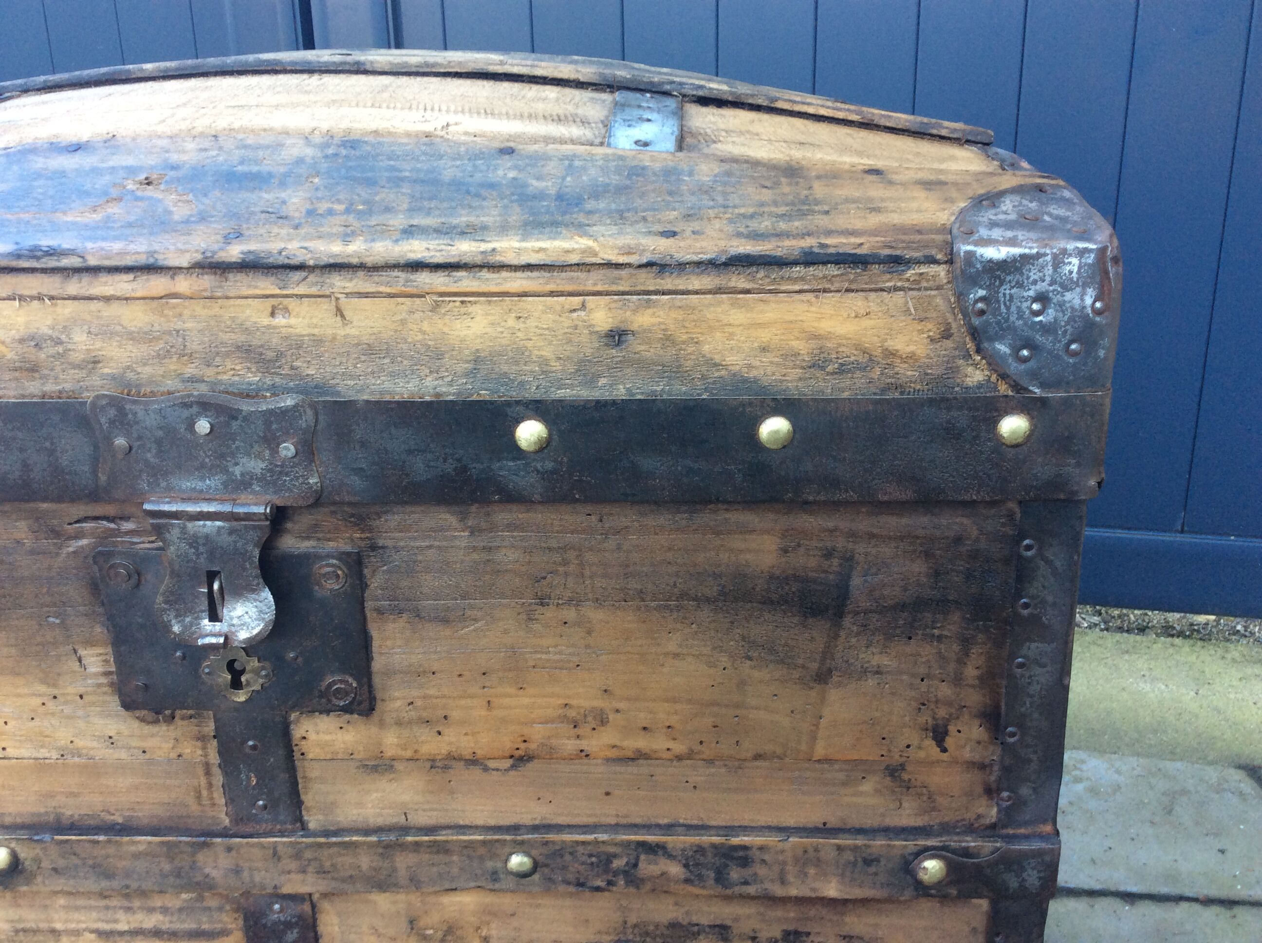Storage trunk 19 th