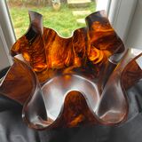 Tortoiseshell effect cut - handkerchief shape