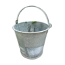 Old bucket in zinc capacity 15 liters