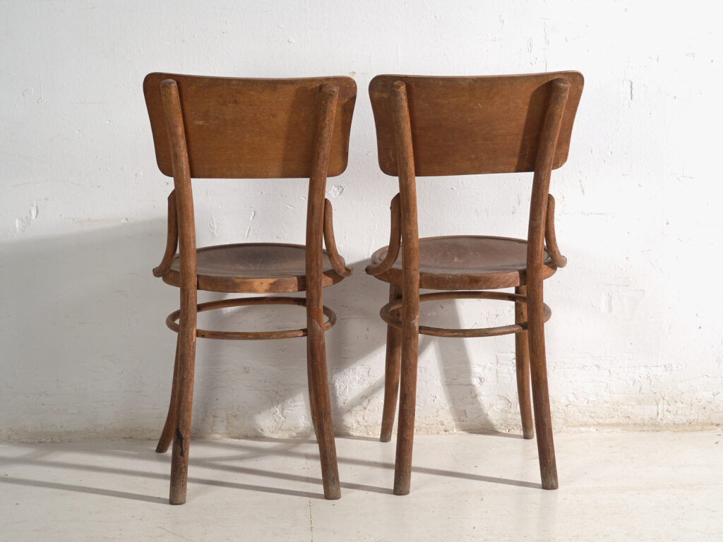 Pair of antique bentwood chairs in Thonet style – Central Europe, circa 1920