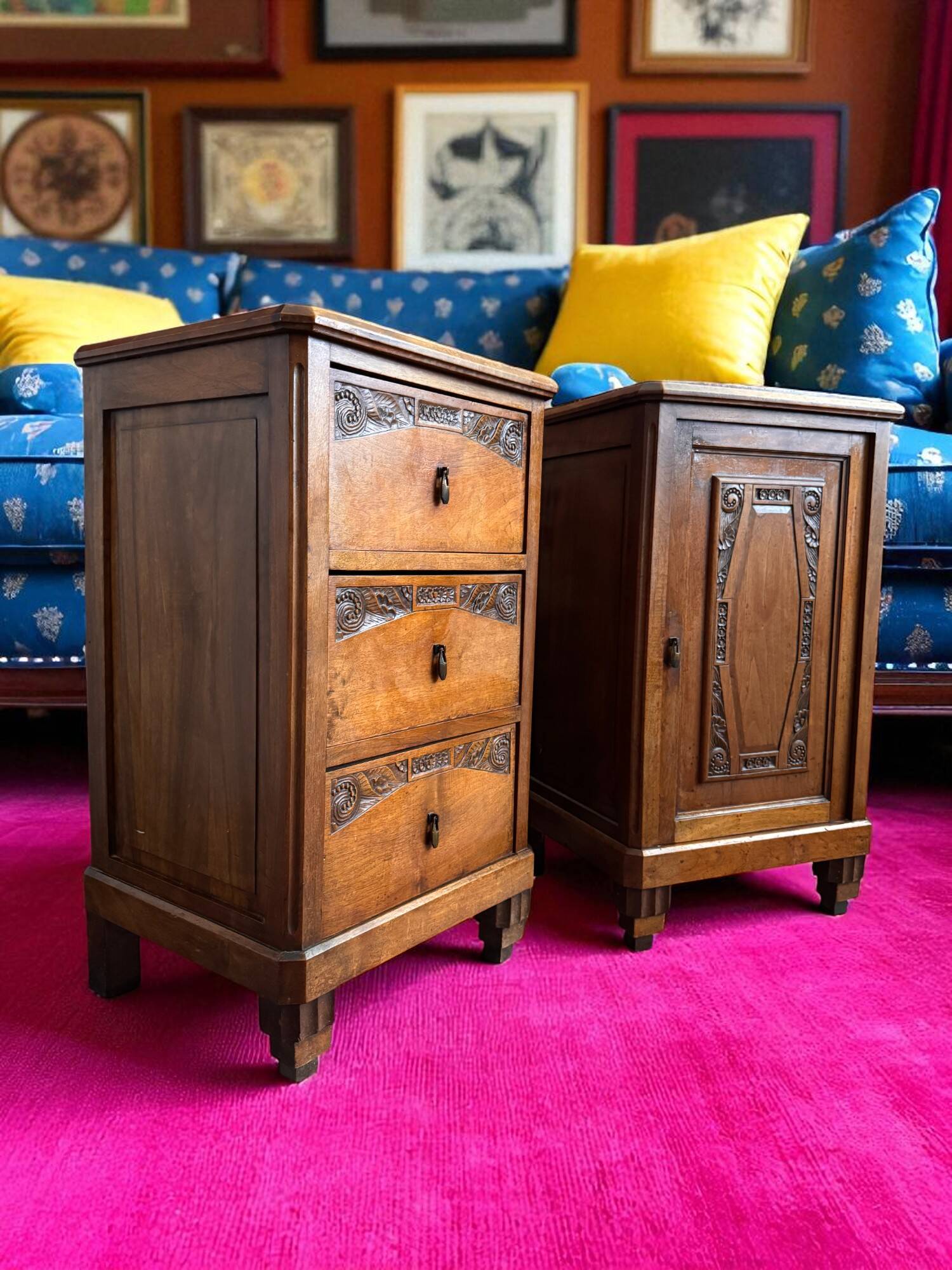 Pair of Art Deco bedside tables from 1930 in carved wood and red marble