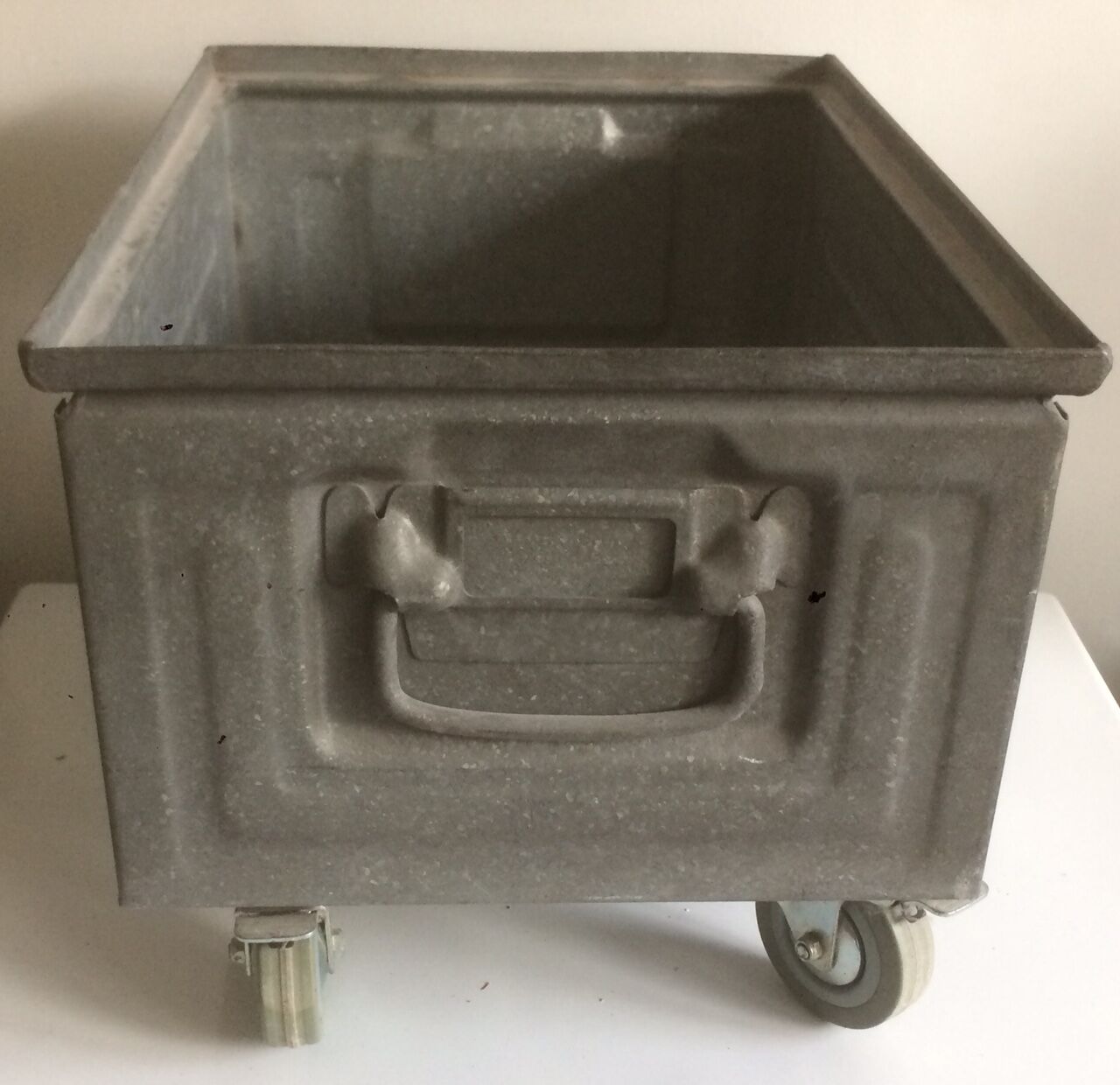 Metal storage box, Schafer Kasten, on wheels