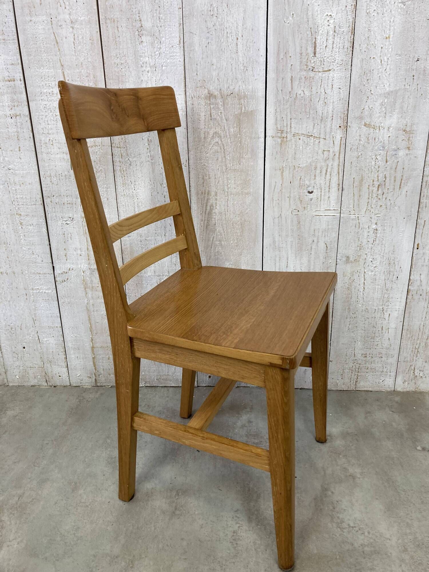 Mismatched bistro chairs x4