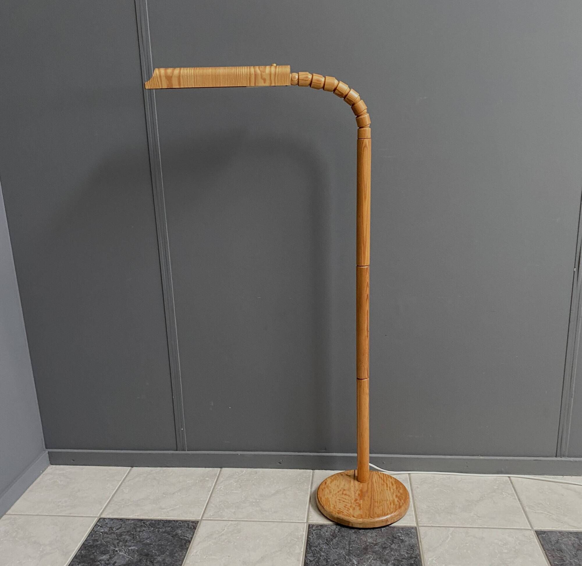 Floor lamp by Solbackens Svarveri from Sewden model 1001