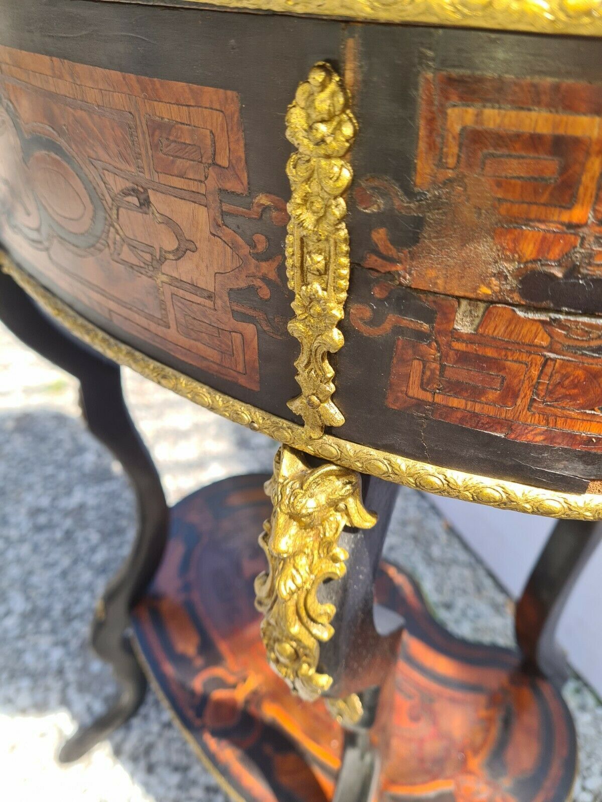 Small table gardener napoleon III - in marquetry - 19th century