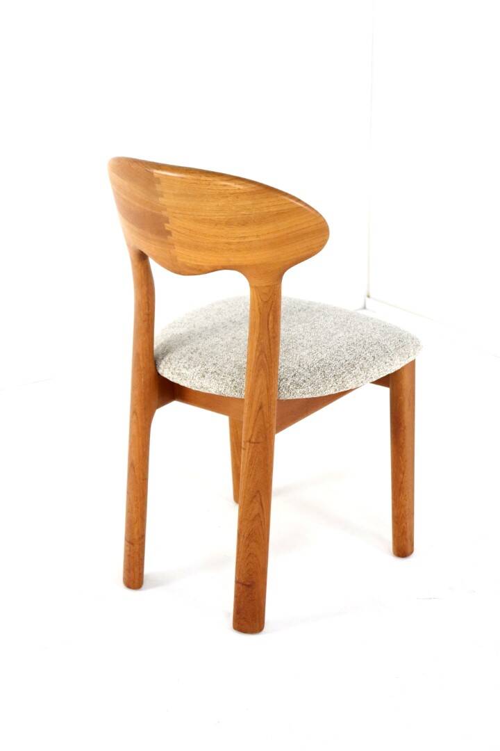Lot de 6 chaises design danoises Juul Kristensen en teck