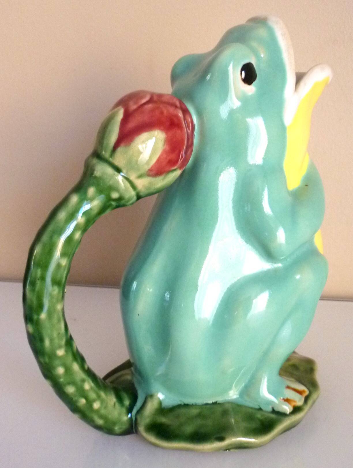 Frog pitcher, glazed ceramic, slipware, signed Athezza Franca