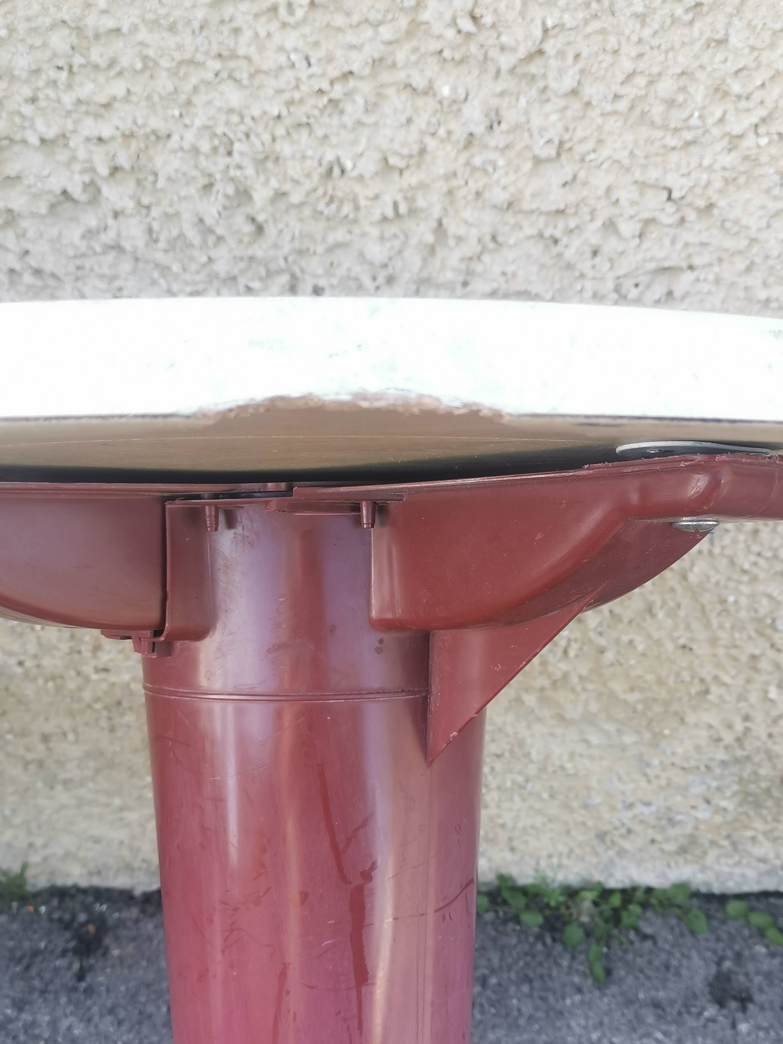 “Vintage 60” patio pedestal