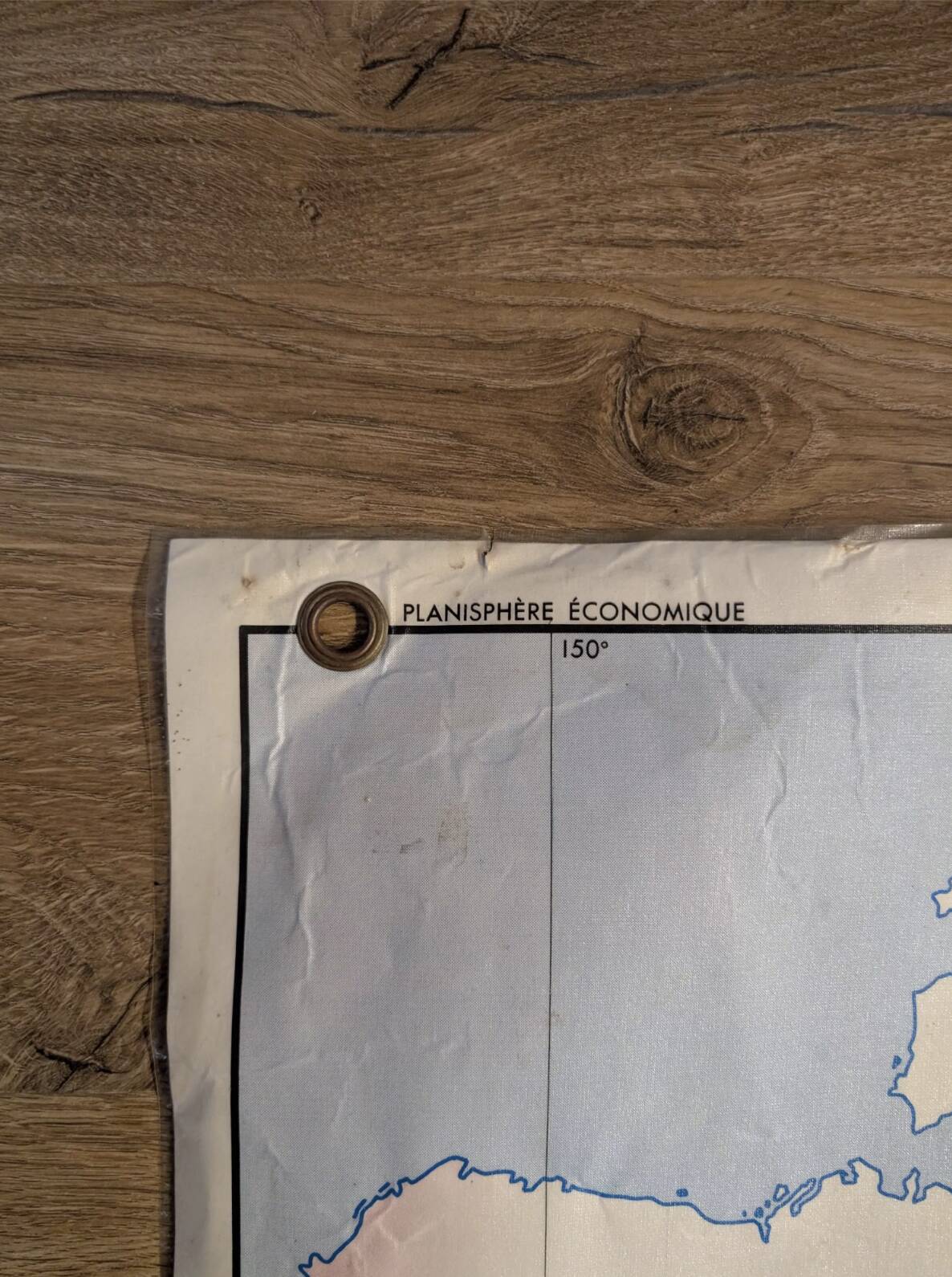 School map / political planisphere and economic planisphere