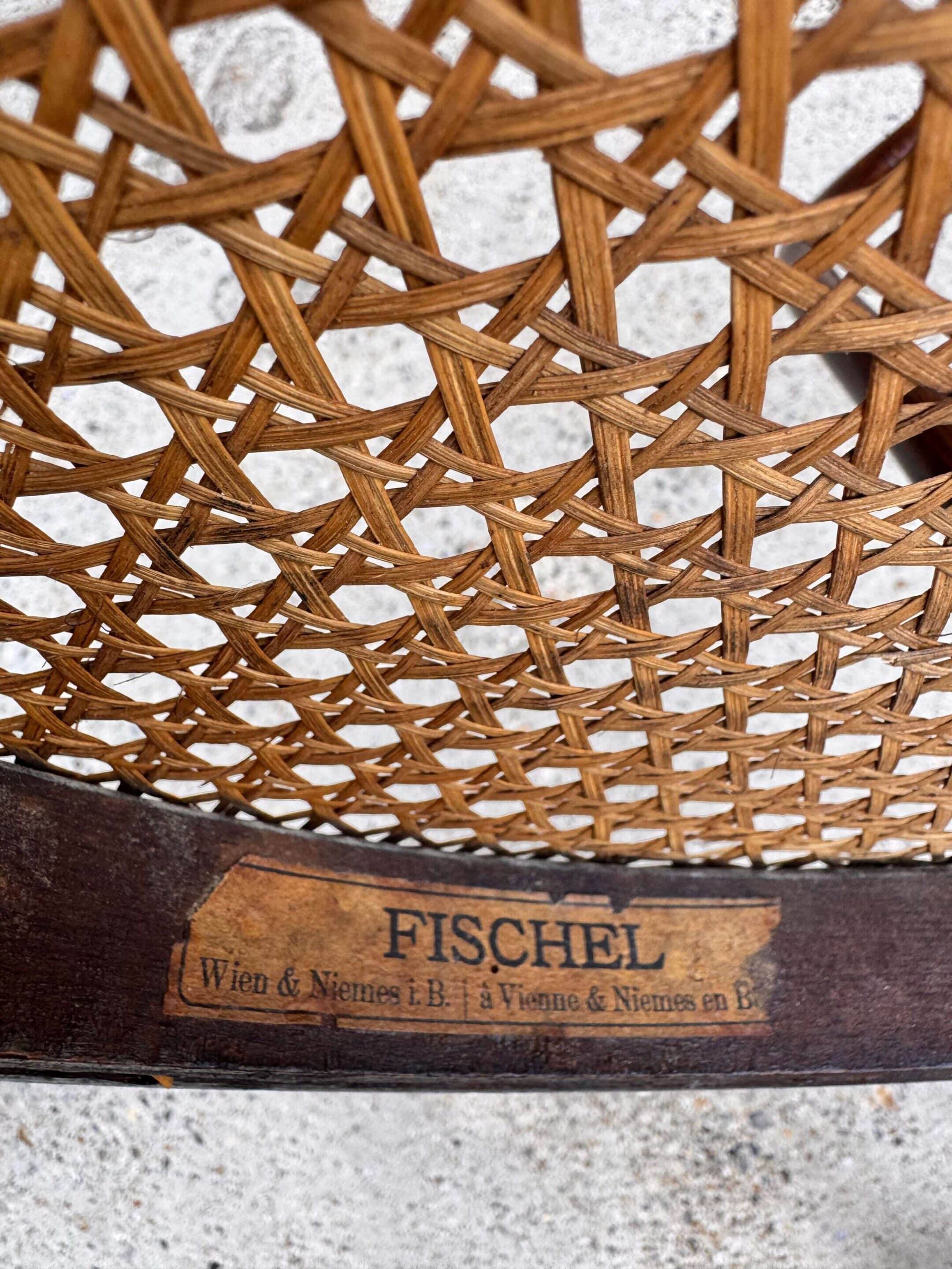 Ensemble de 4 chaises de bistrot 1900 dépareillées