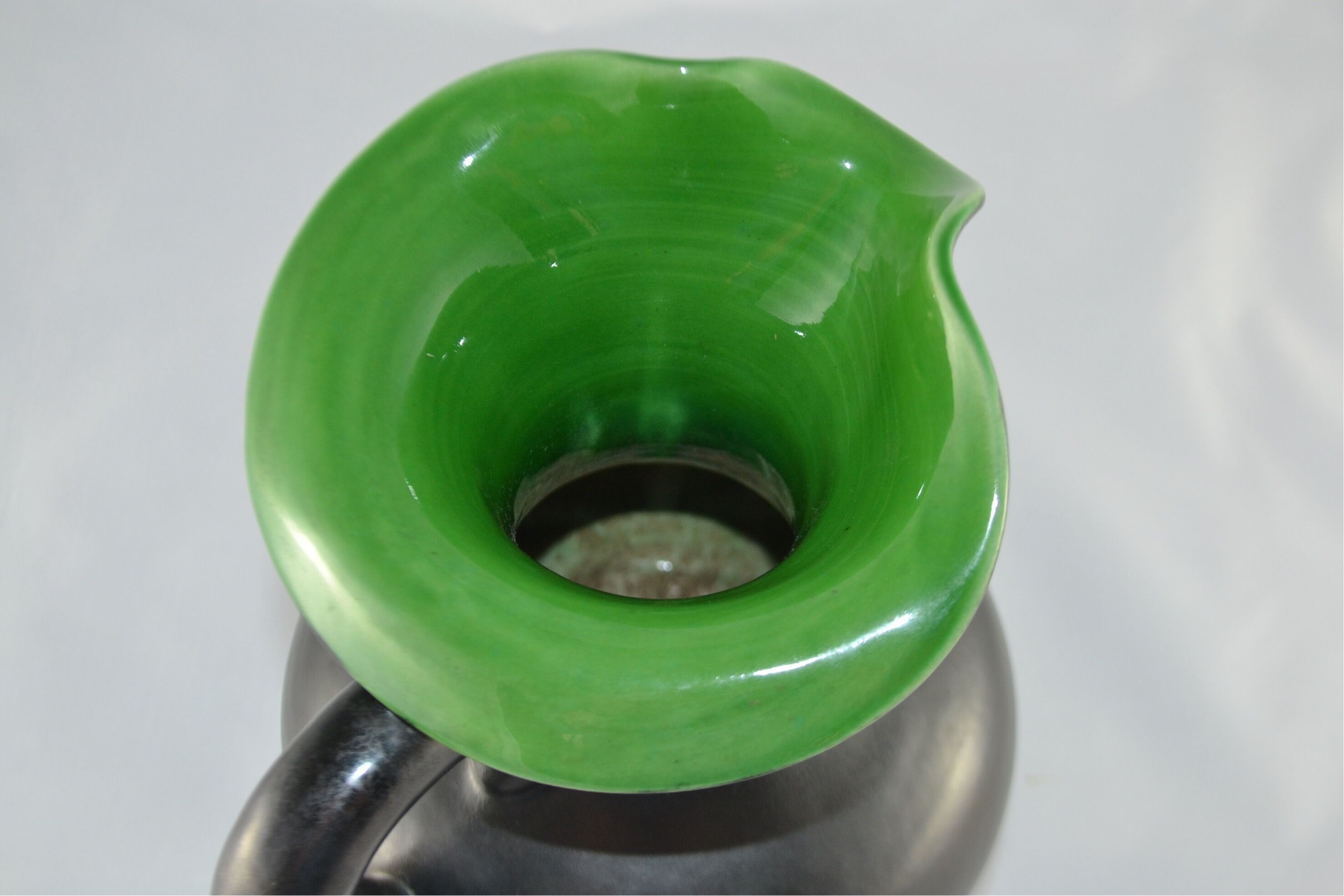 Pitcher 833 by Pol San