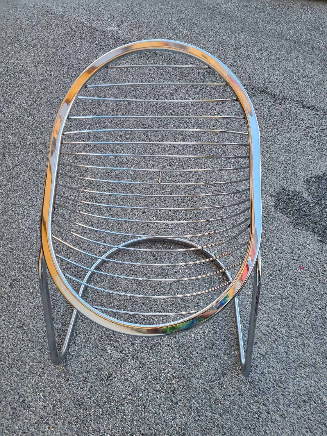 Chair egg metal