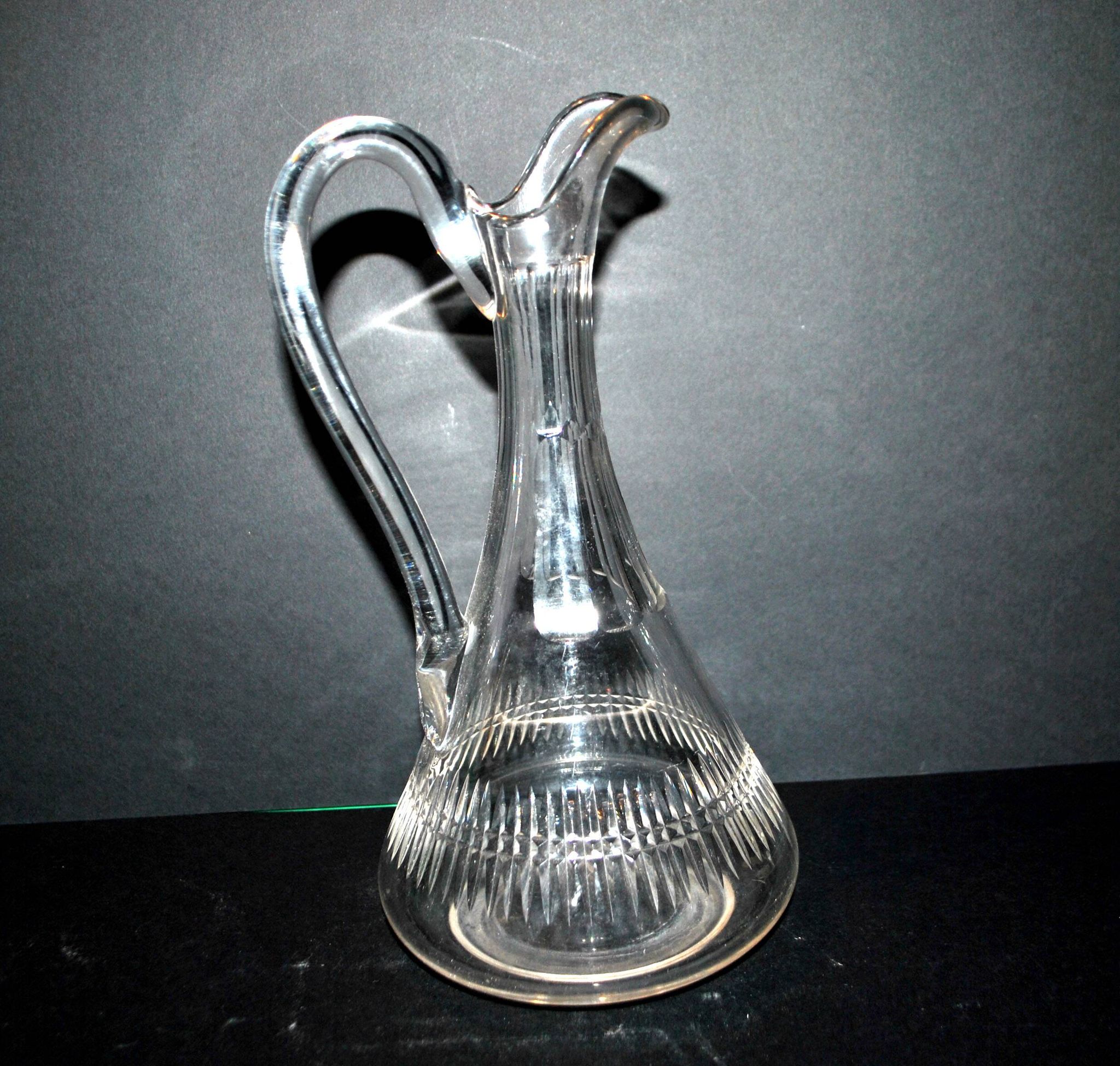 Carafe en cristal de Baccarat modèle Gondole, 1907