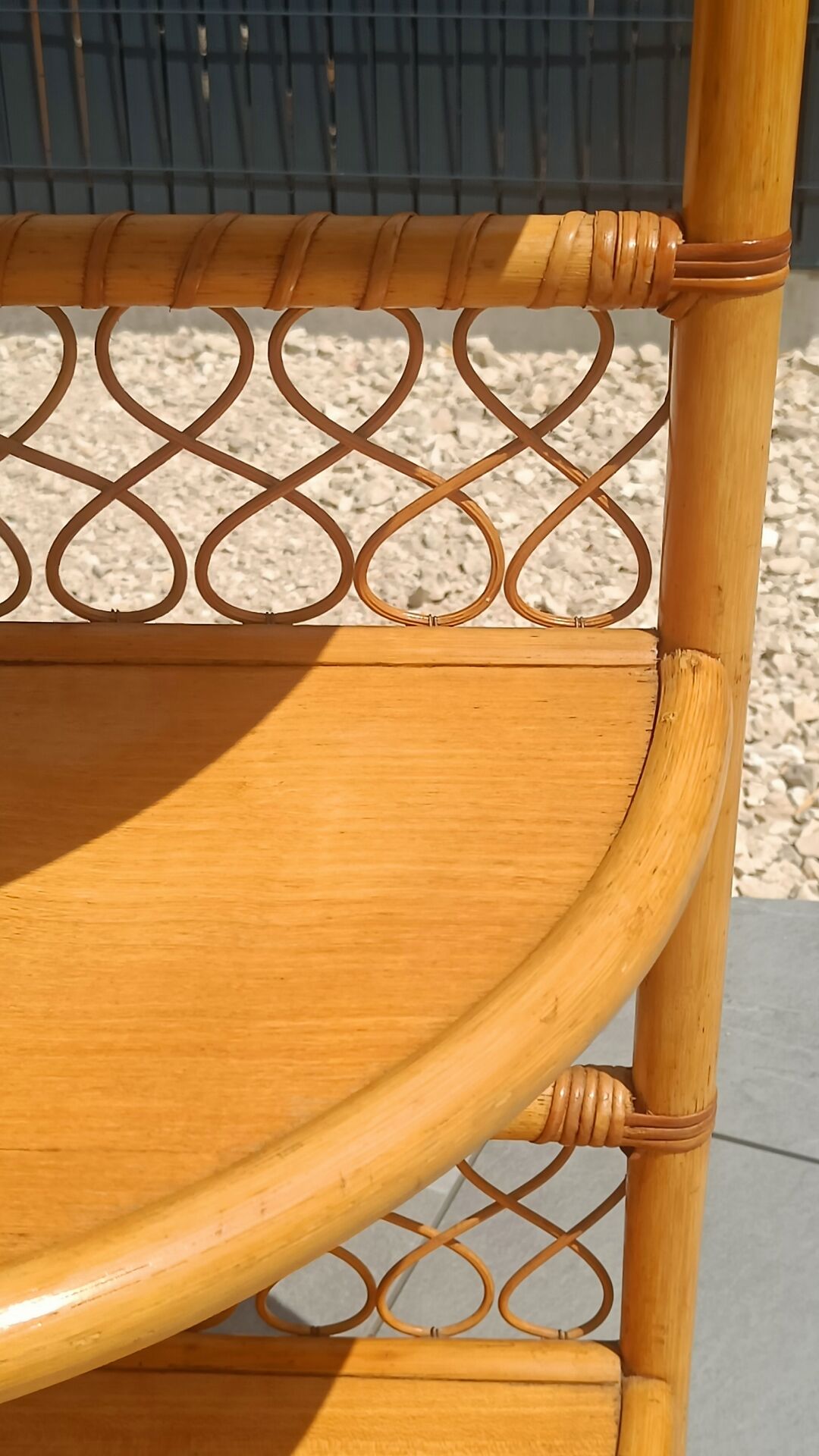 Vintage corner shelf in rattan – 1970s – Exceptional condition