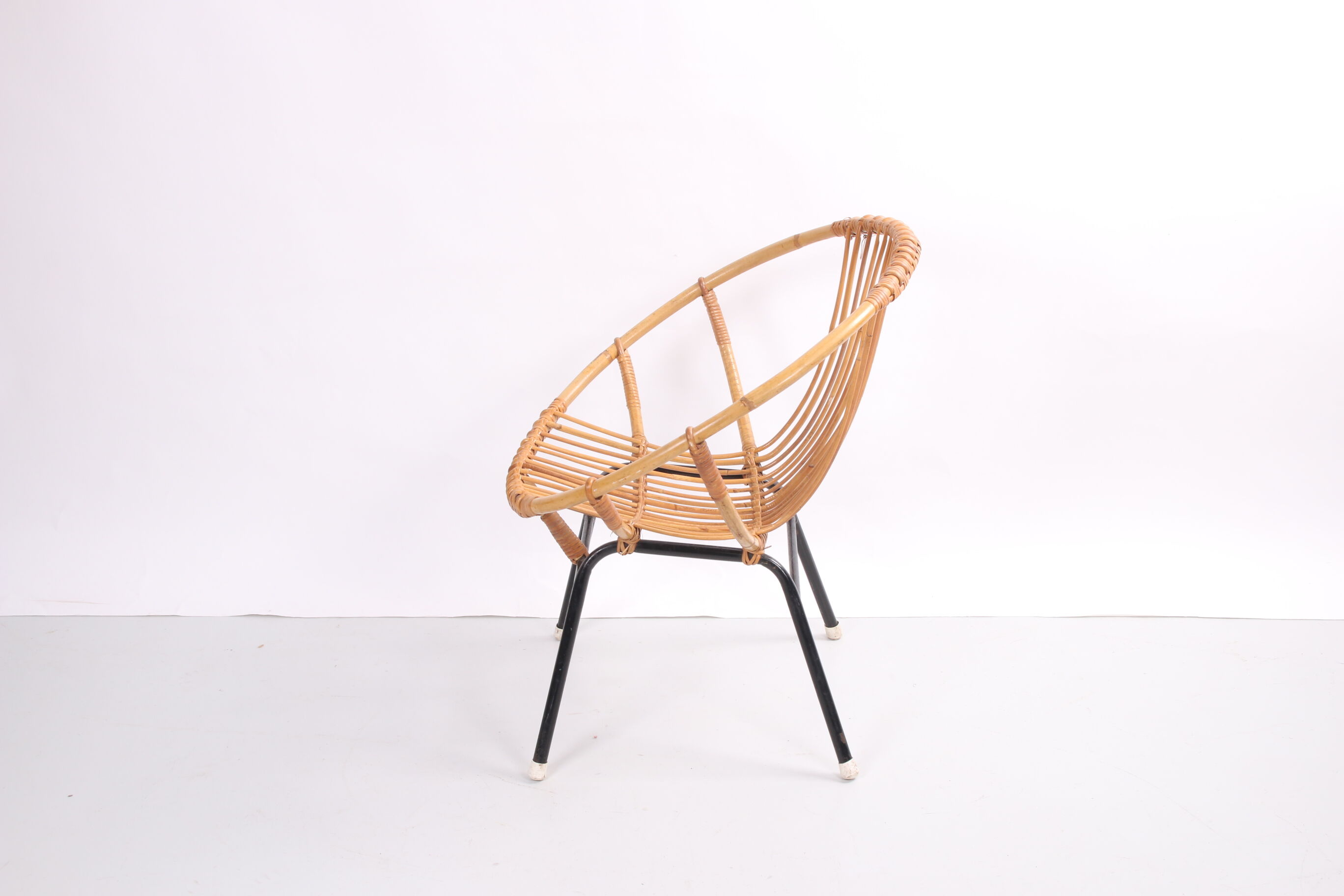 Vintage Noordwolde bamboo round chair