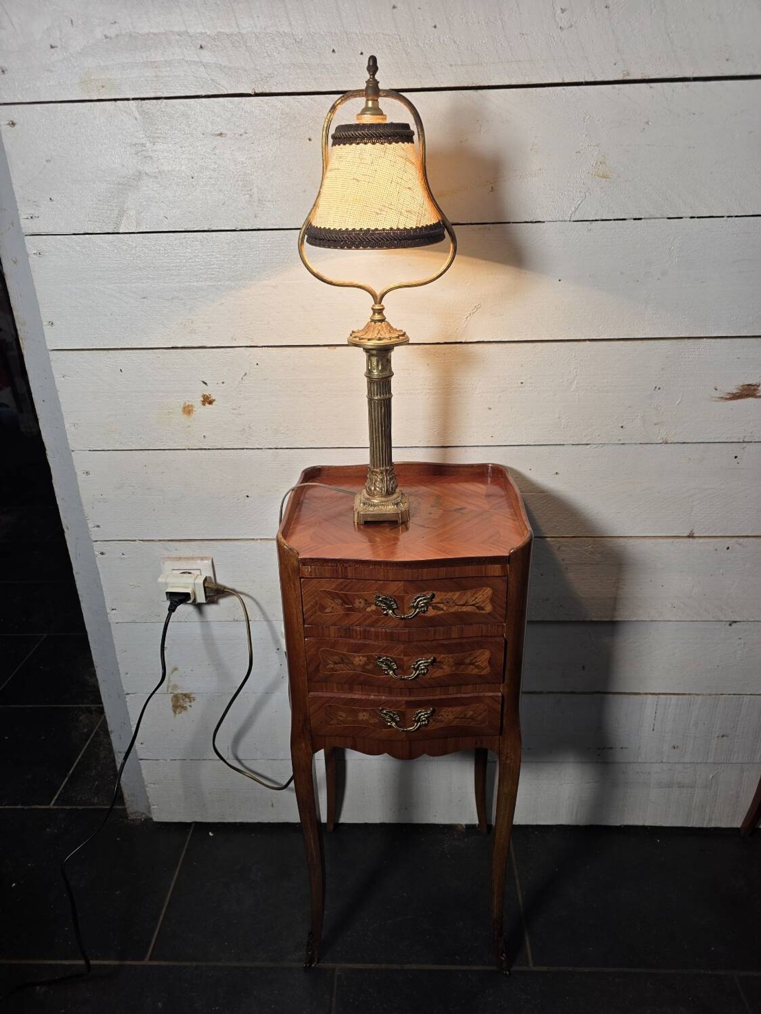 Lampe à poser style empire en bronze doré XIXè