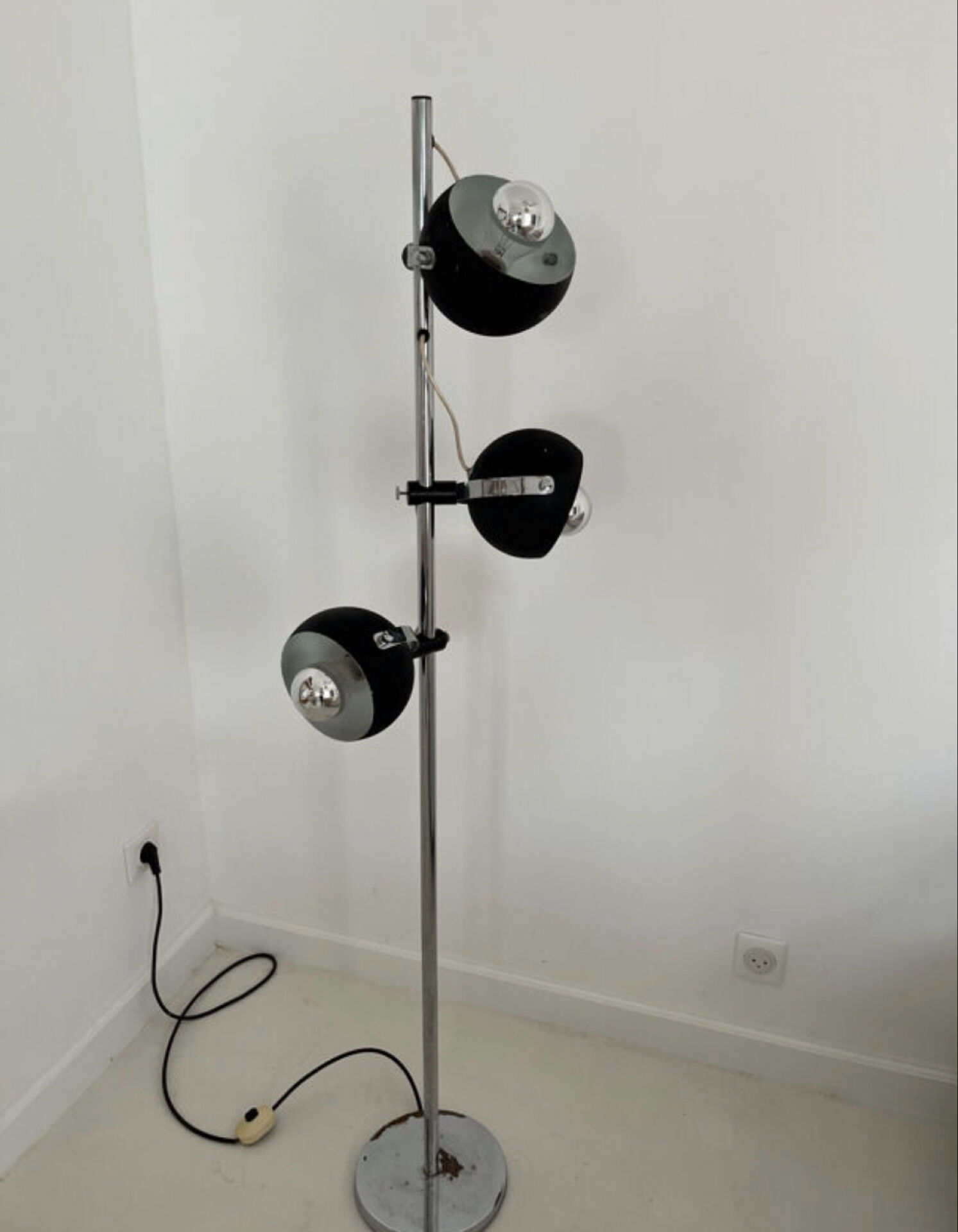 Vintage 3-ball lamps from the 70s.