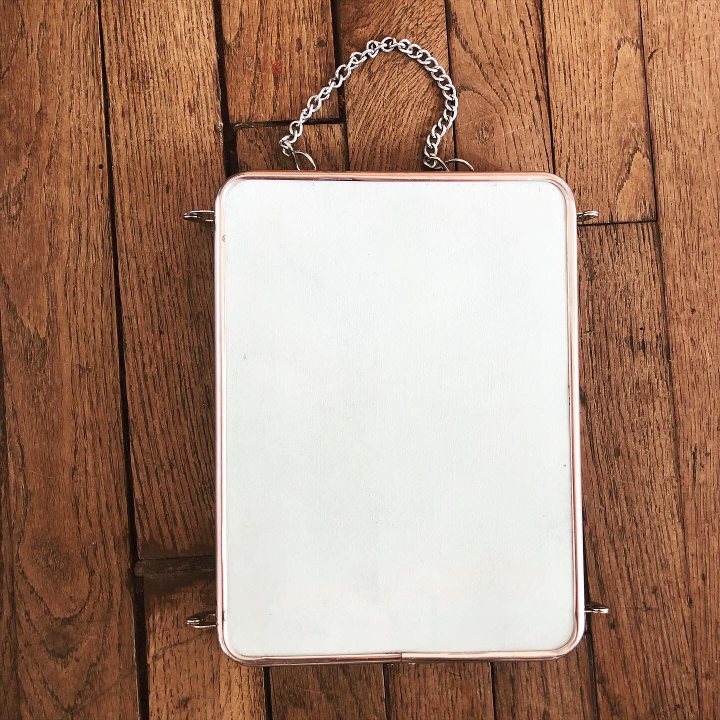 Metal barber tryptic