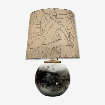 Lampe à poser pied boule en laque de verre