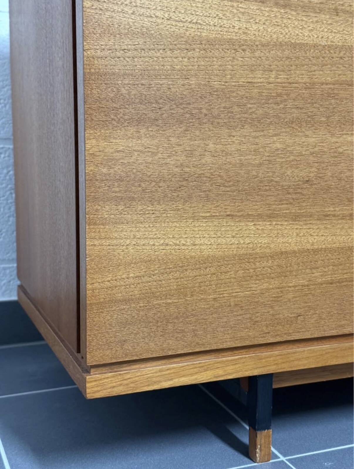 Buffet en teck mid century design - années 1960