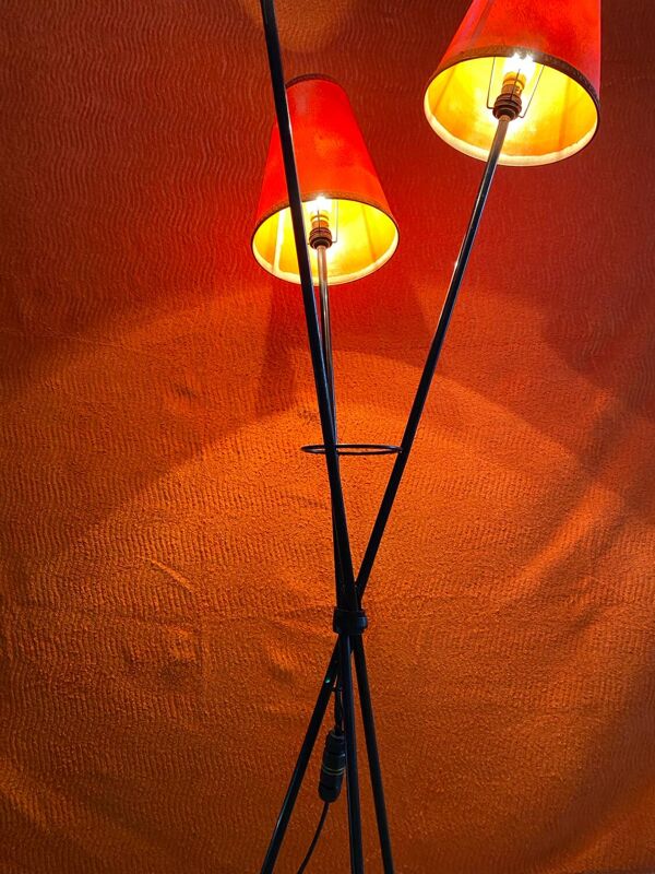 Lampadaire vintage 1950-1960 metal noir avec pietement tripode a 3 tetes d’