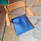Serie de chaises accoudoirs années 50 assises colorées