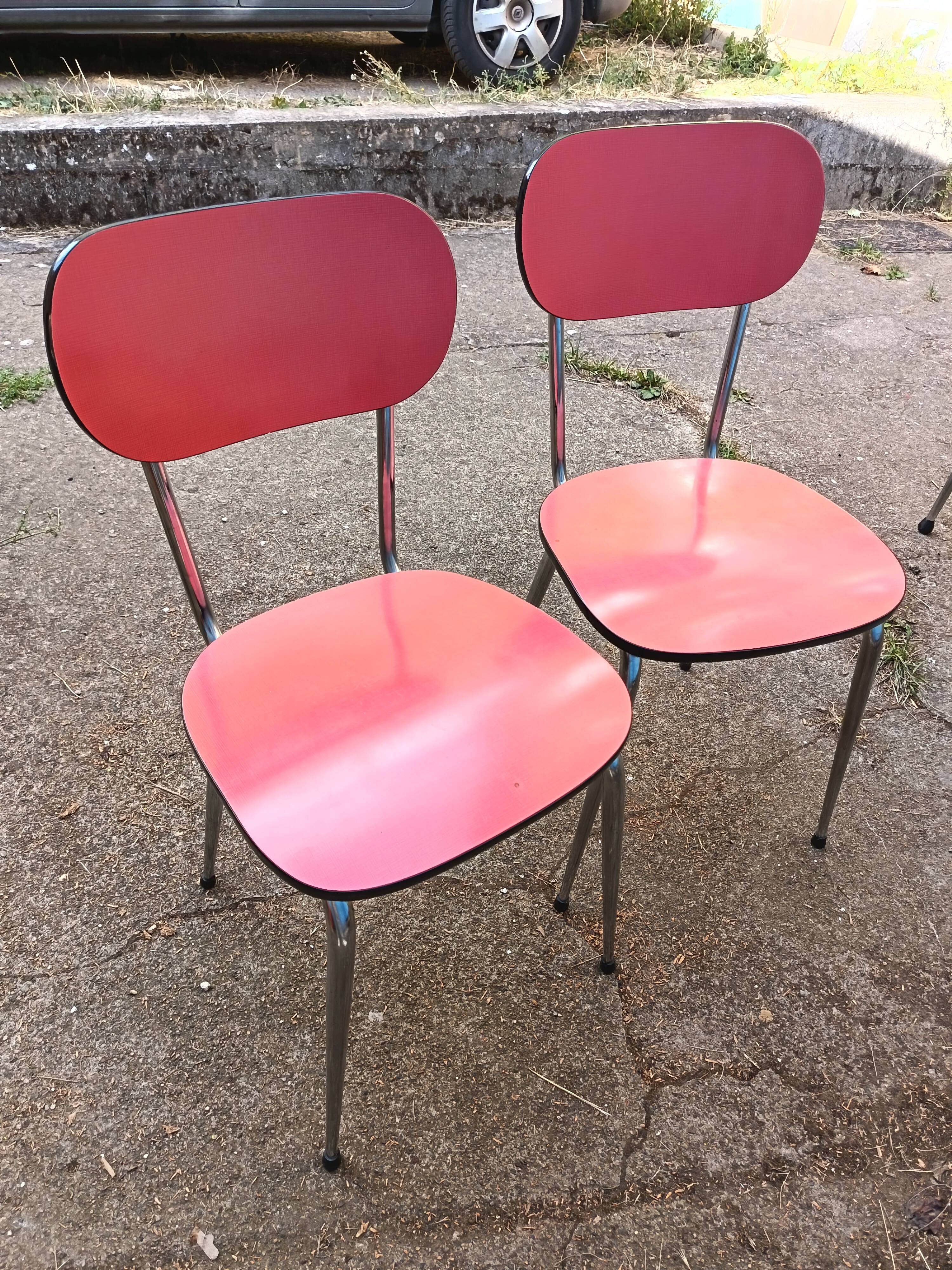 2 chaises en formica rouge années 70