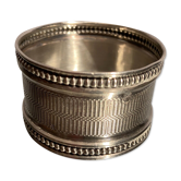 Rond de serviette en argent massif Minerve à décor guilloché style Louis XVI