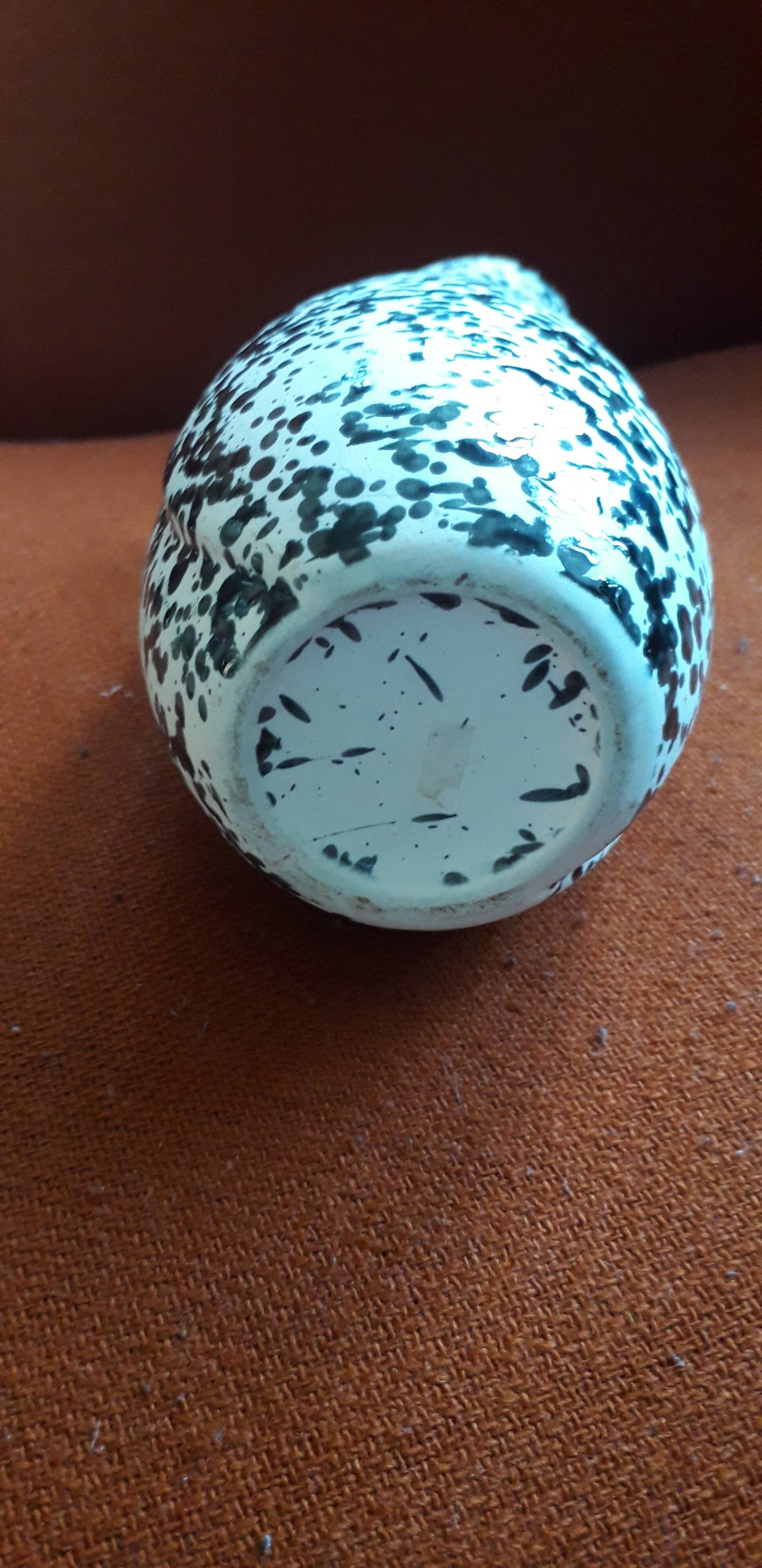 Very original vintage ceramic vase