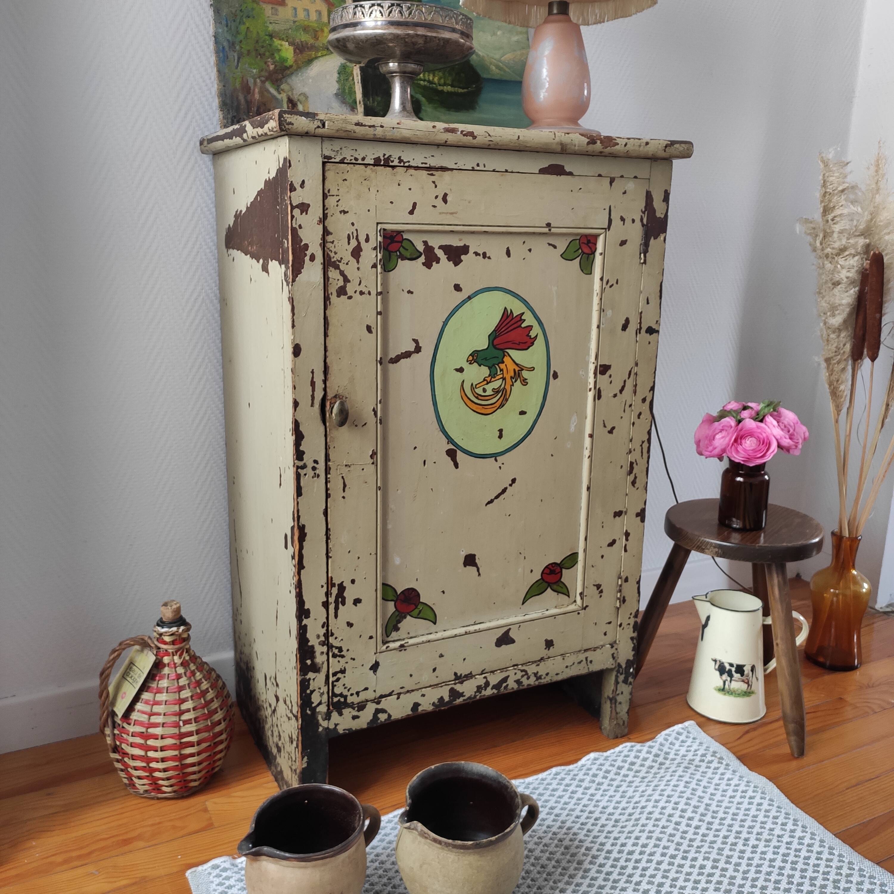 Parisian buffet old jam maker