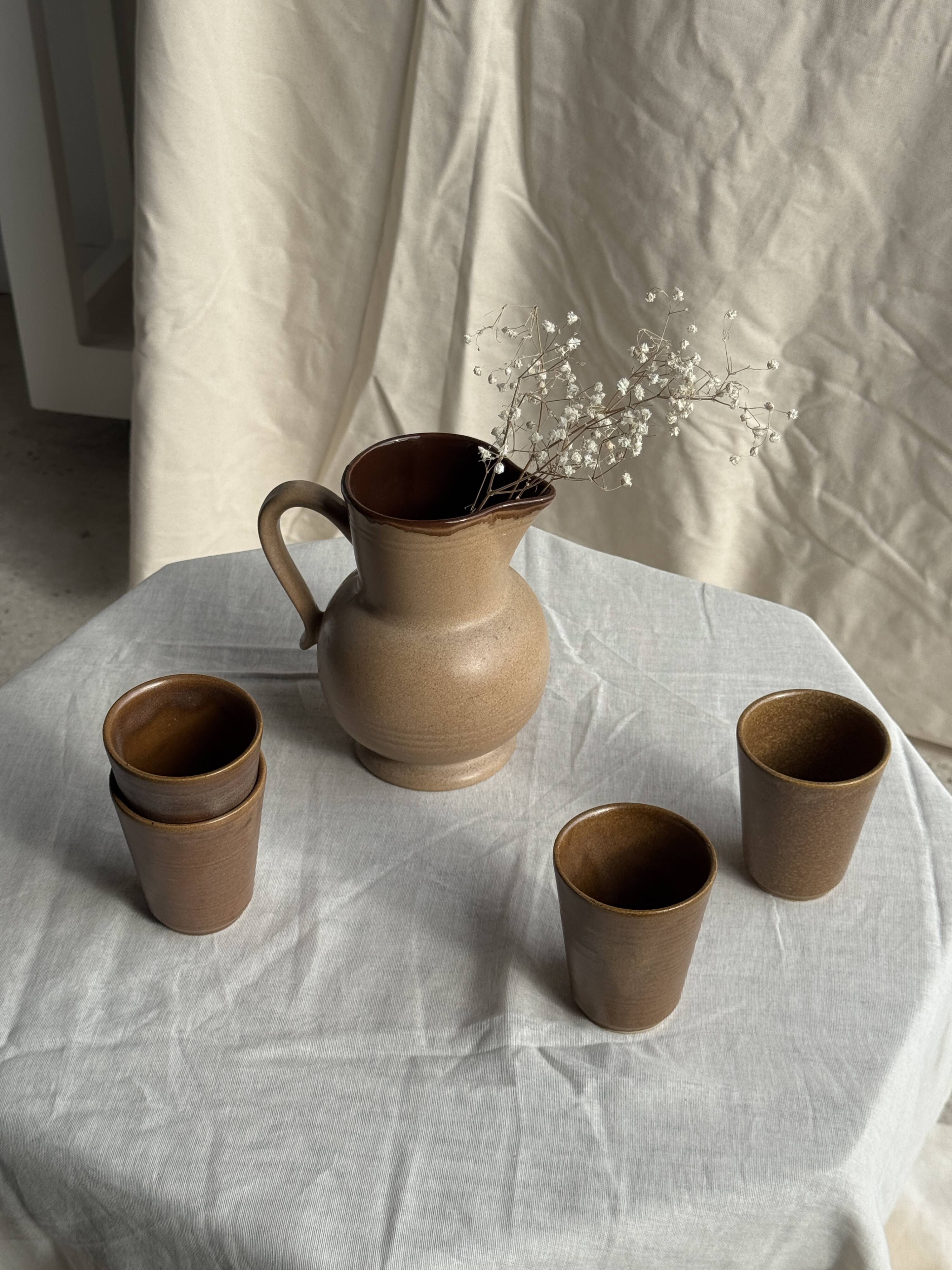 Set of 10 small stoneware mugs from Digoin.