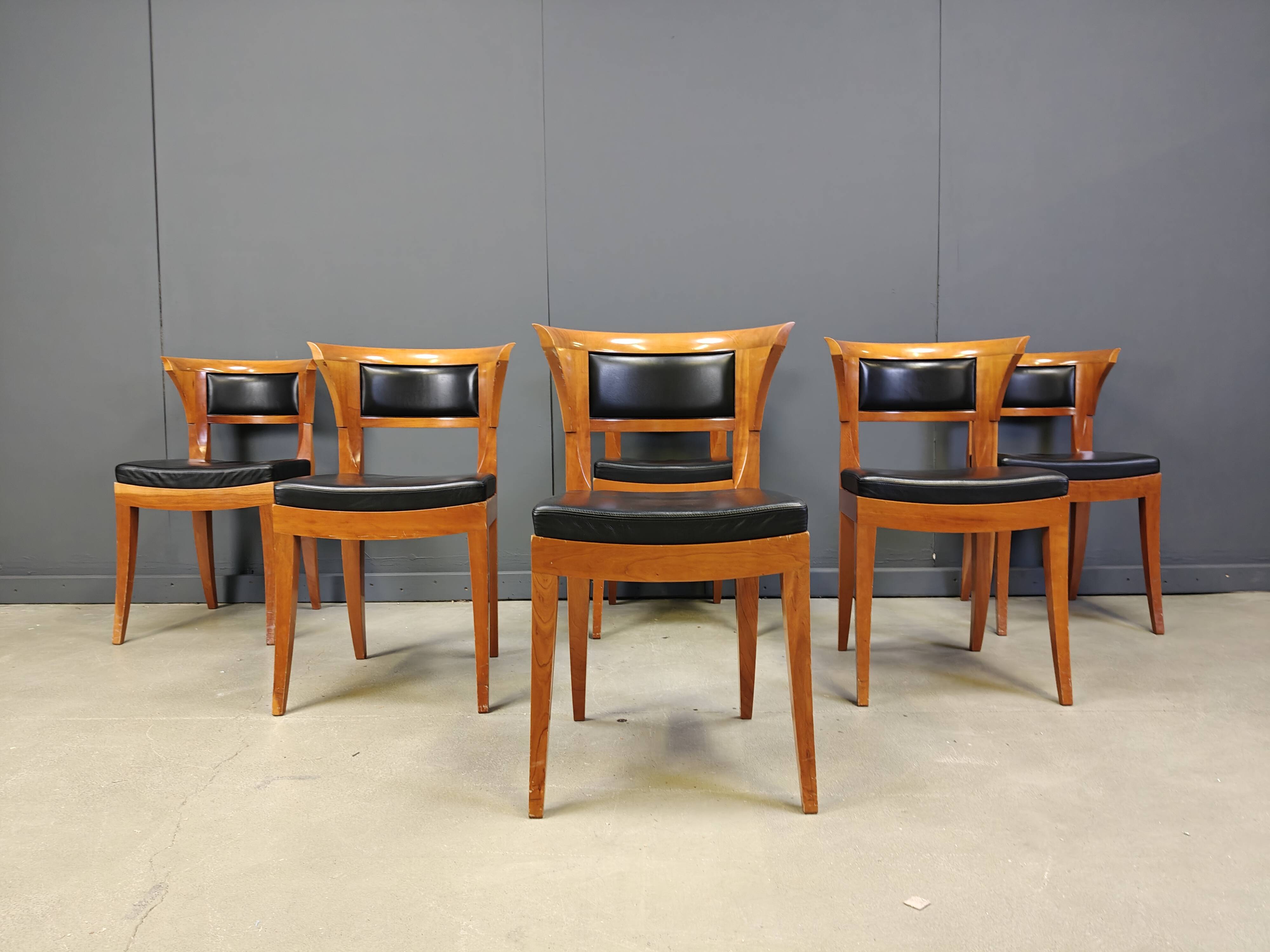 Set of 12 Cherry wood dining chairs by Leon Krier Model Sella Media by Gior