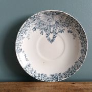 Saint Amand plate by Lebacqz & Bouchart, Colombier decoration, early 20th century