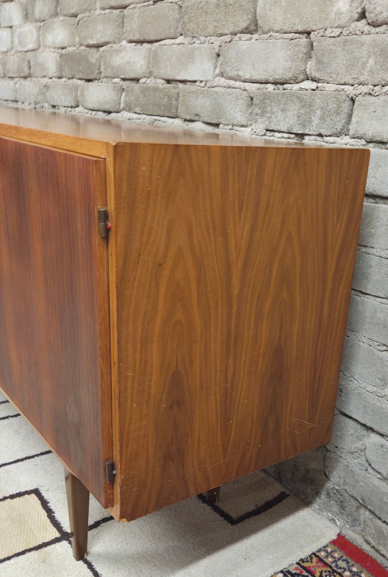 Large vintage sideboard from the 60s/70s – 3 drawers – modernist design
