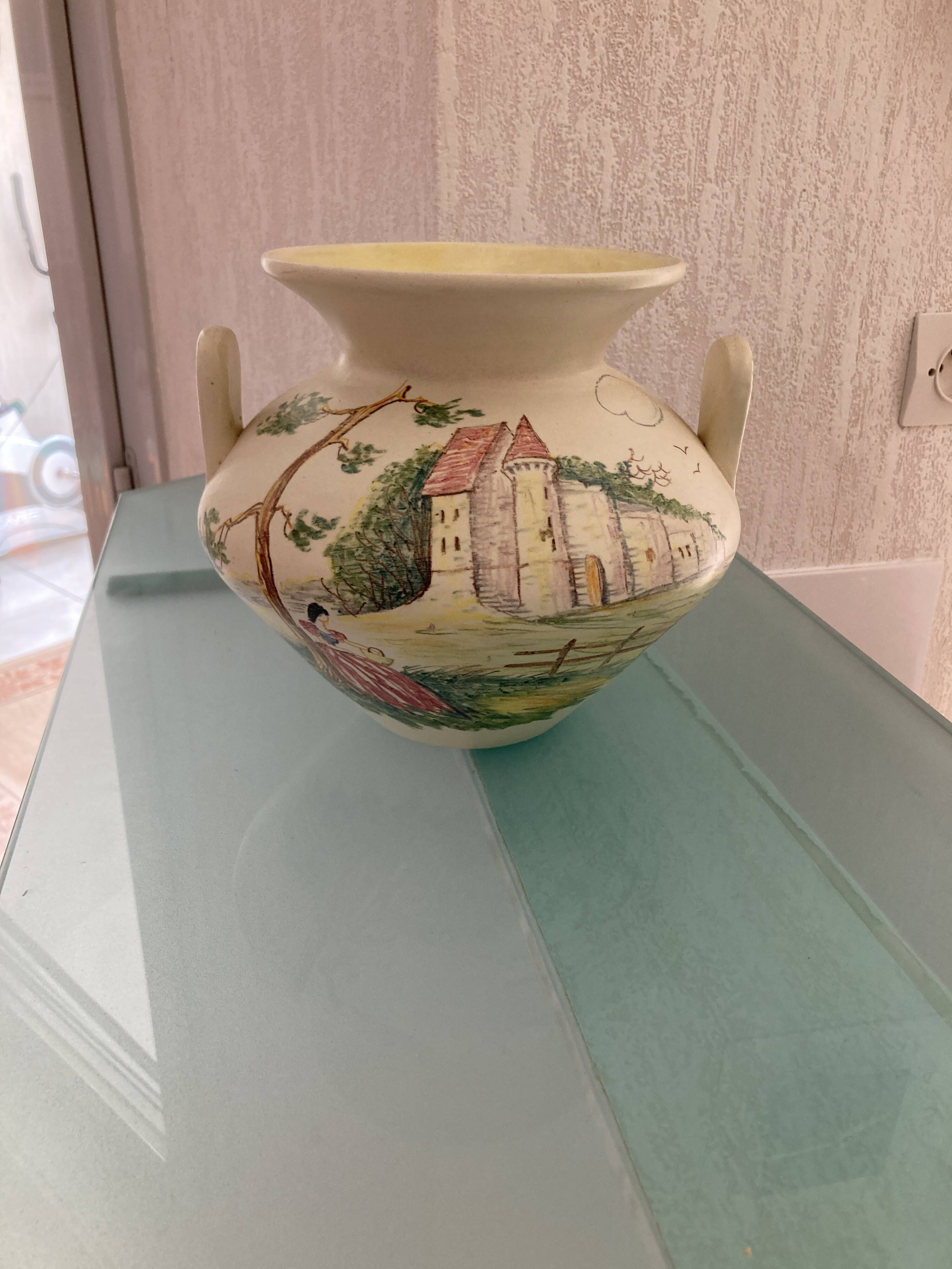 Vase with an original shape signed CERART from Monaco, 1950s-60s.