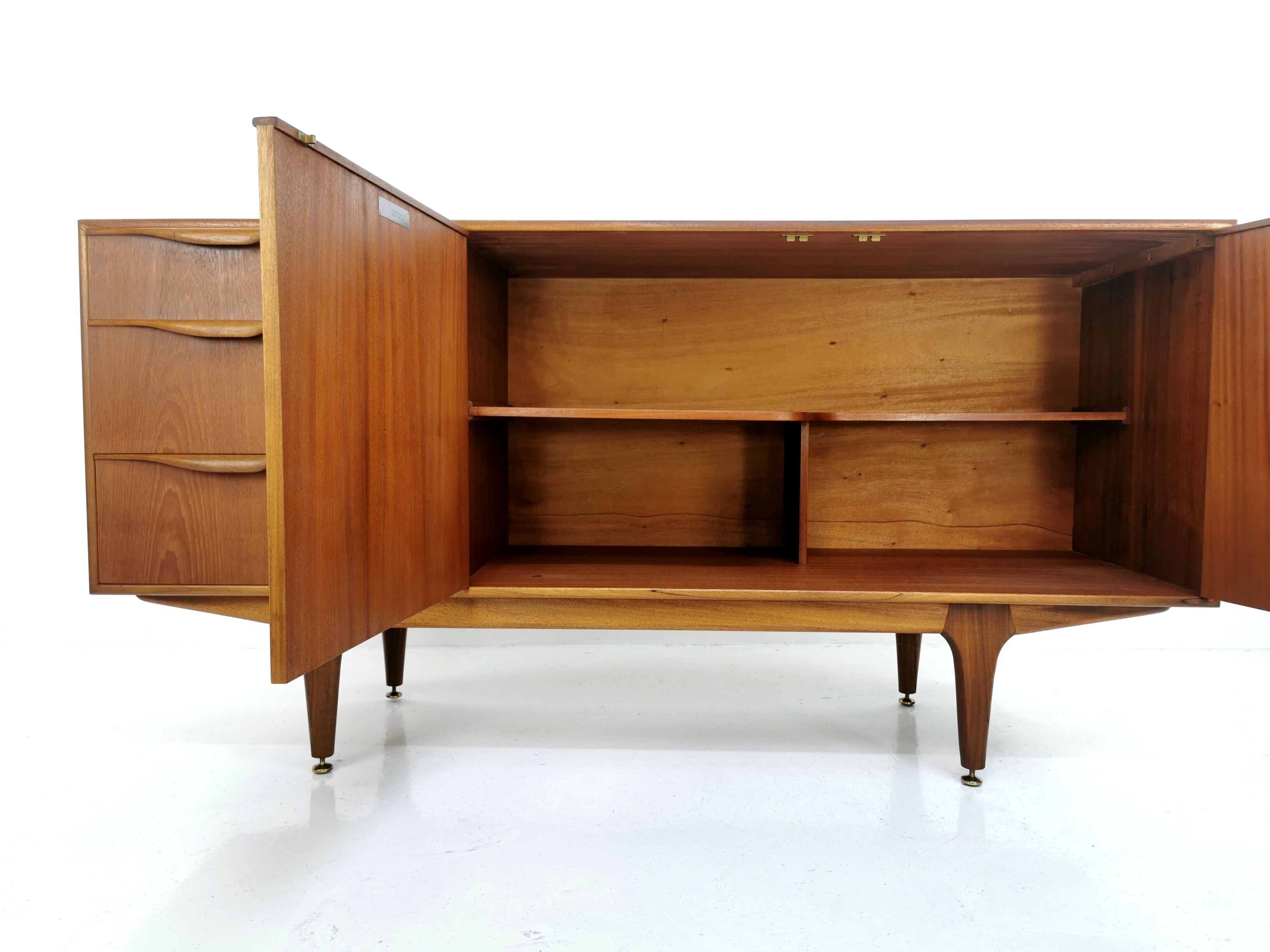 Designed by Tom Robertson, circa 1960