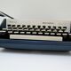 typewriter Remington Sperry rand Envoy III blue and white 70s