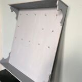 Ancien meuble a suspendre porte-outil peint en gris