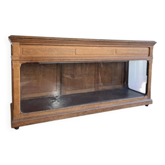 Antique counter