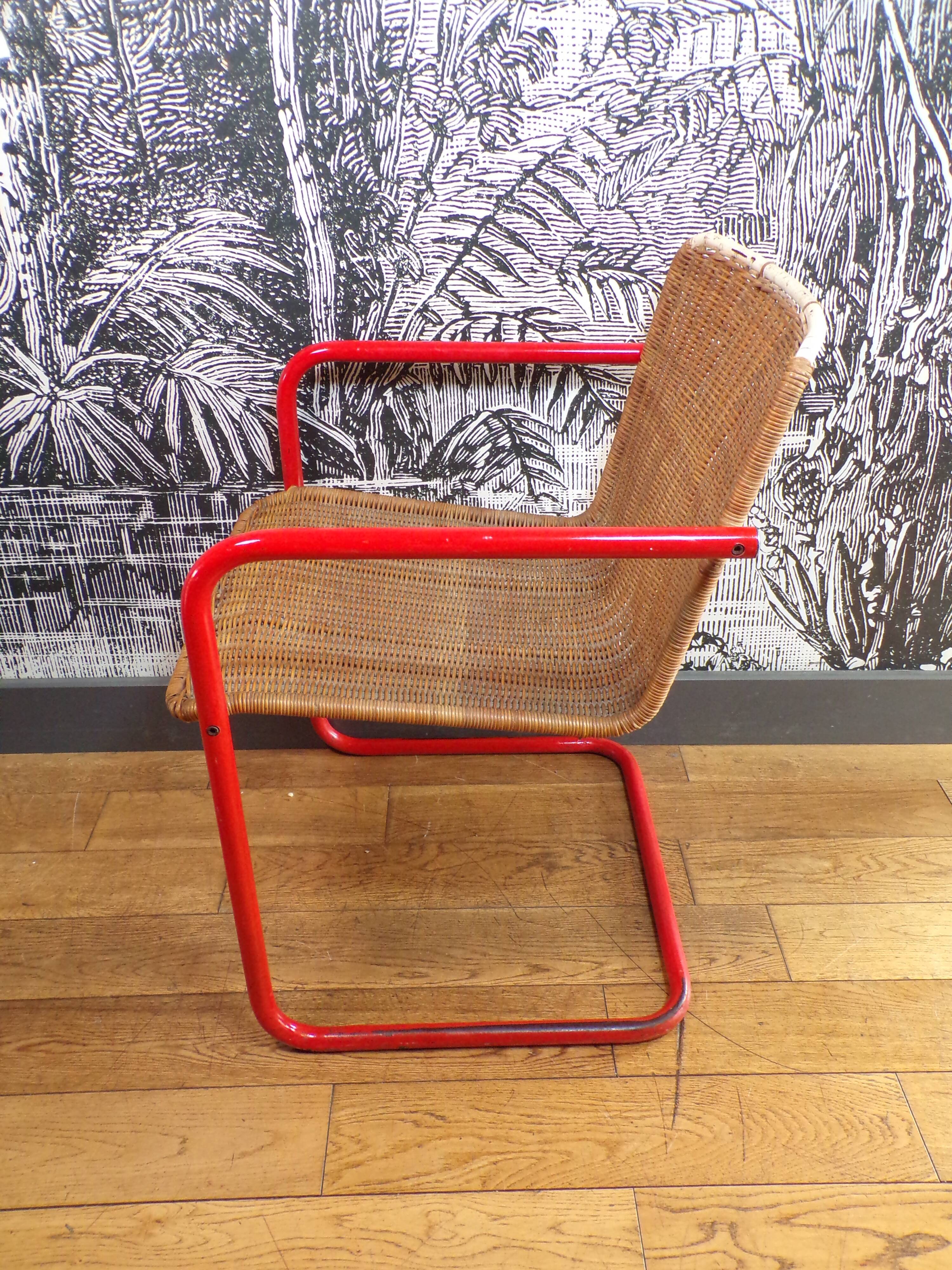 Chaise cantilever rotin et métal design 1980