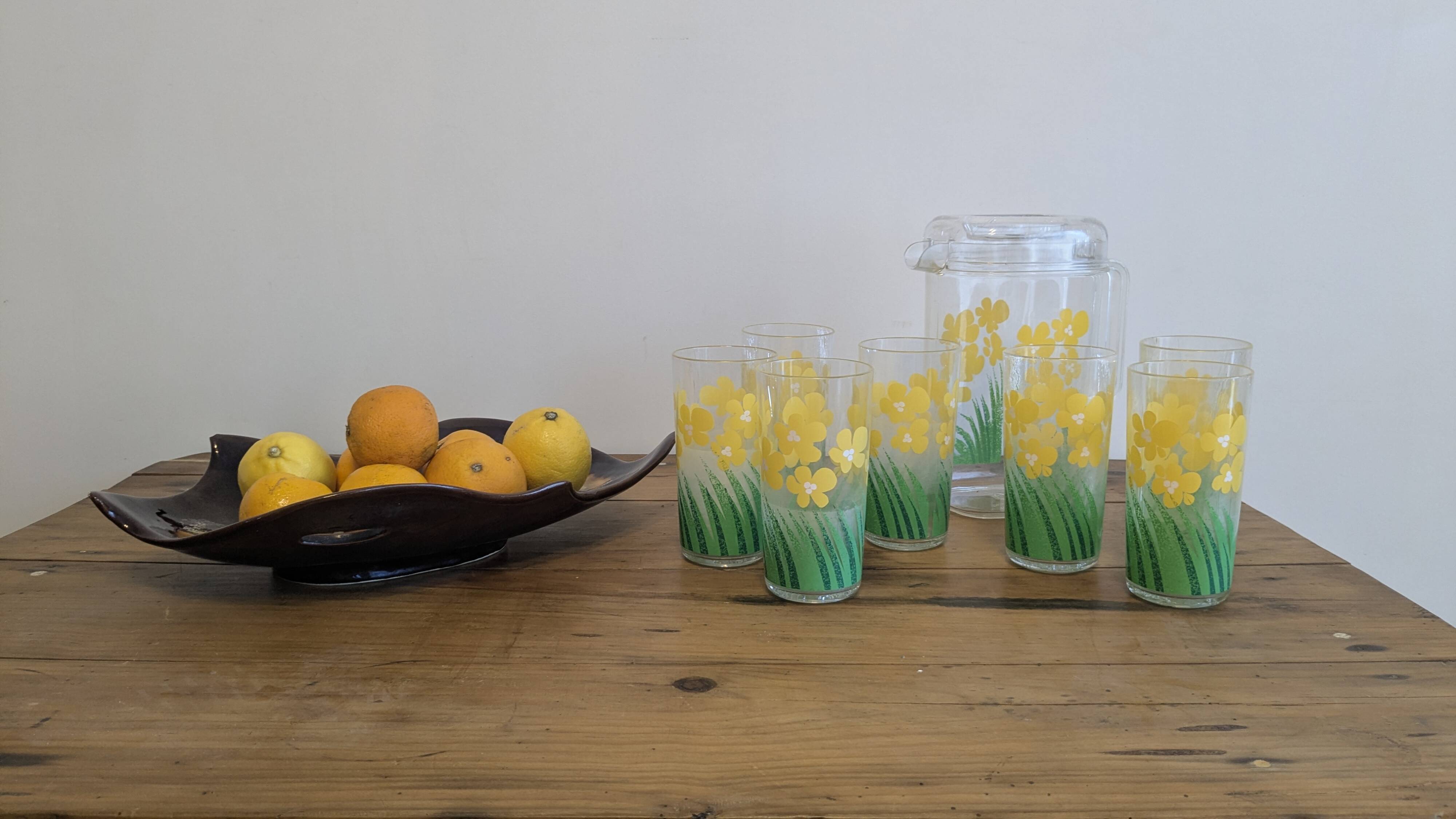 Vintage juice service Chameleon by Pierre Tardif for Neové – jug and 6 glasses