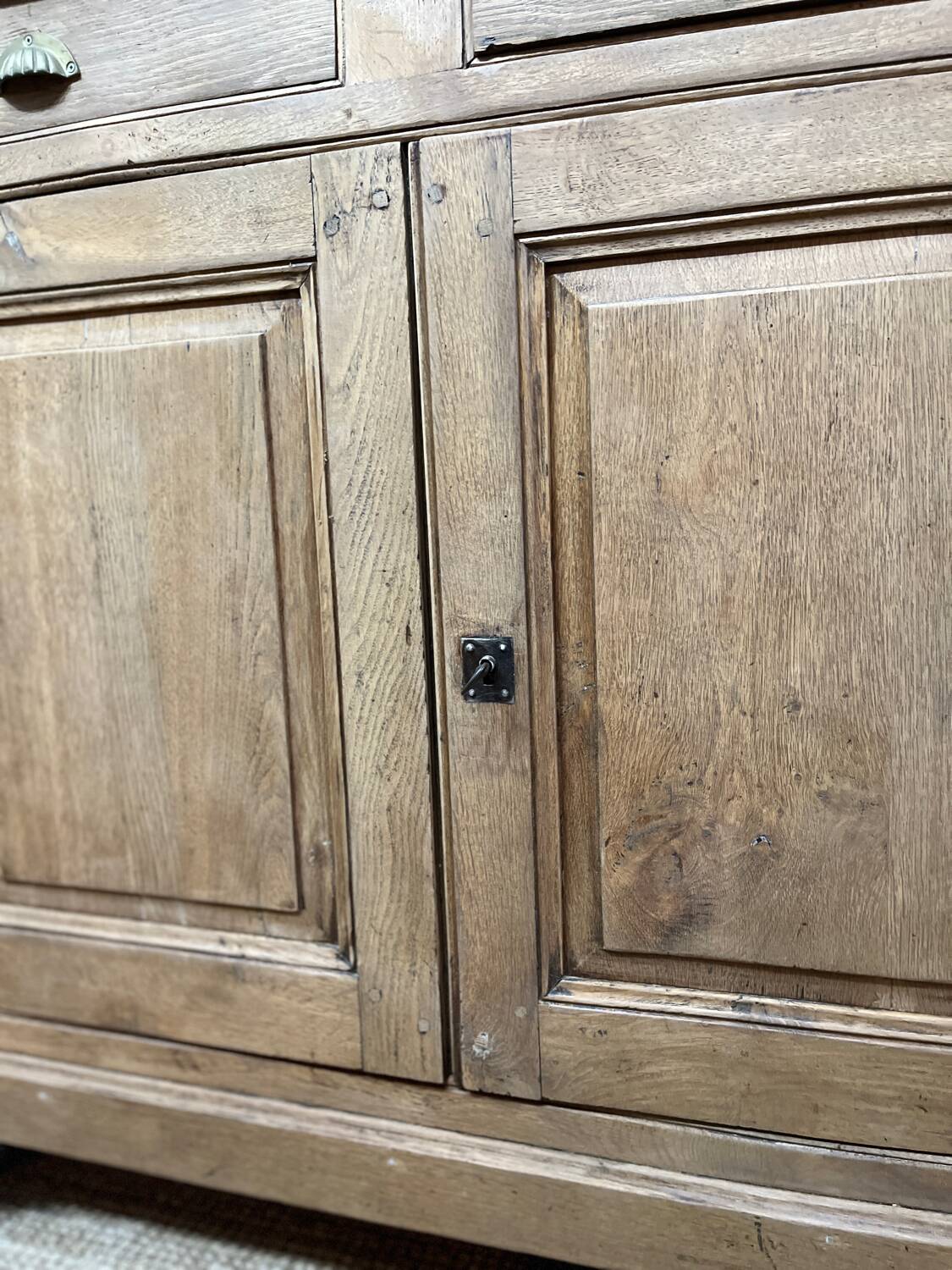 Parisian buffet in raw wood