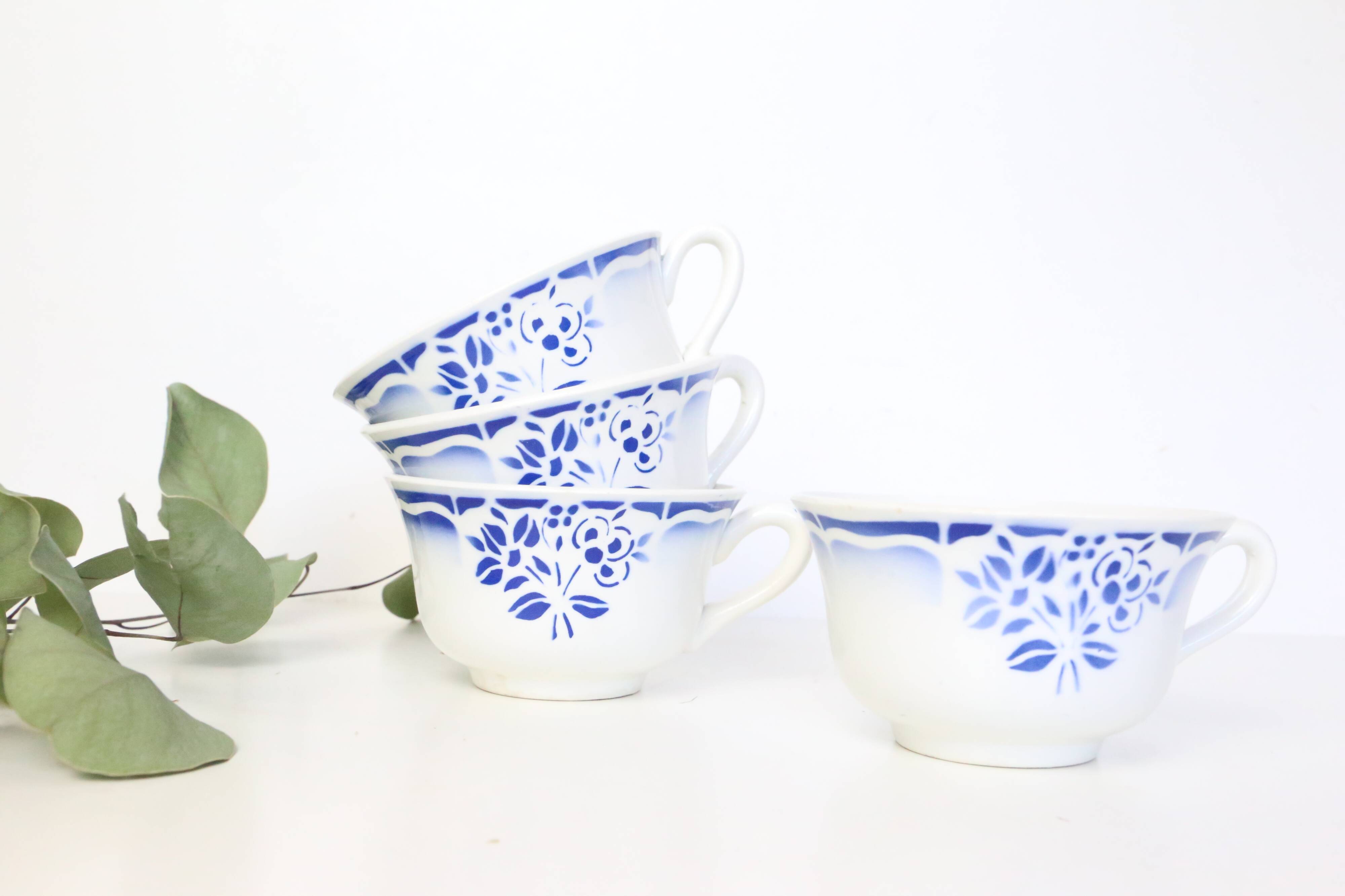 Set of 4 Céranord cups, vintage, French